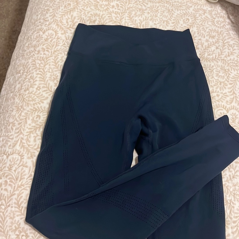 Alphalete lux leggings